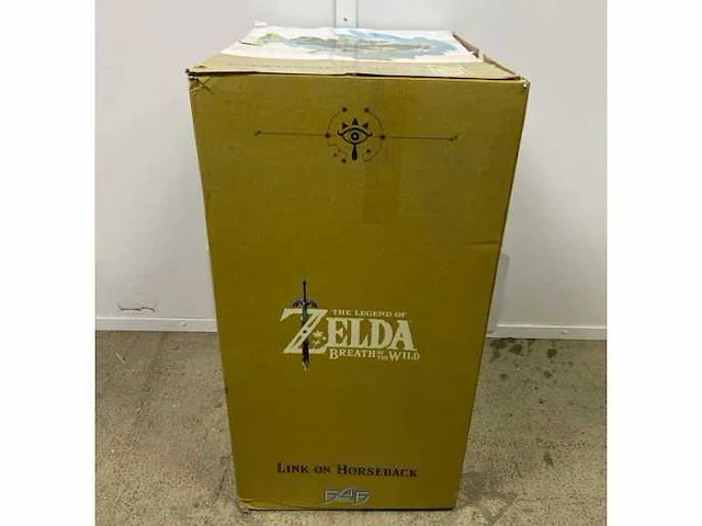 The legend of zelda: link on horseback - afbeelding 11 van  11