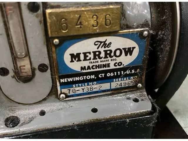 The merrow 70-y3b-2 industrie naaimachine - afbeelding 5 van  8