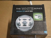 The white series verlichting met beweging sensor - 2 stuks - afbeelding 2 van  5