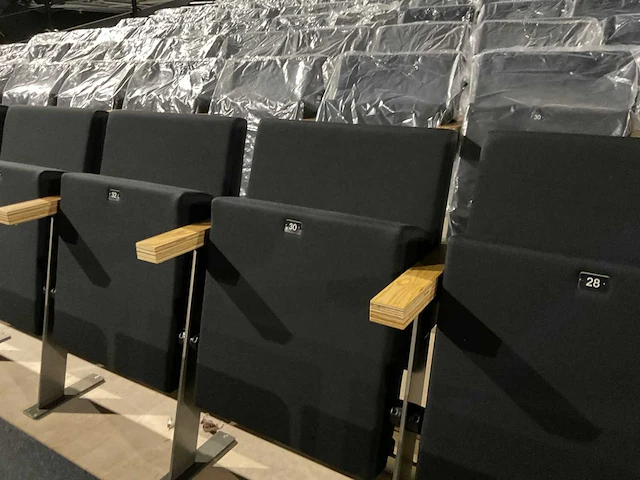 Theaterstoel (200x) - afbeelding 13 van  17