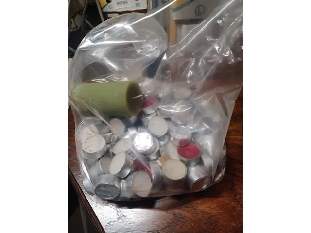 Theelichtjes aantal 200 stuks. - afbeelding 1 van  3