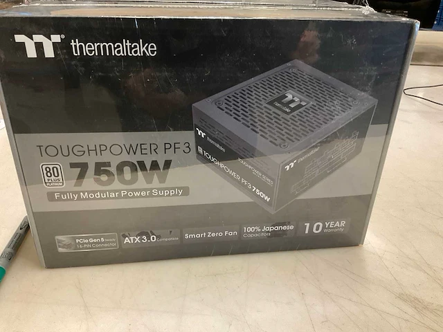 Thermaltake toughpower pf3 power supply - afbeelding 1 van  3