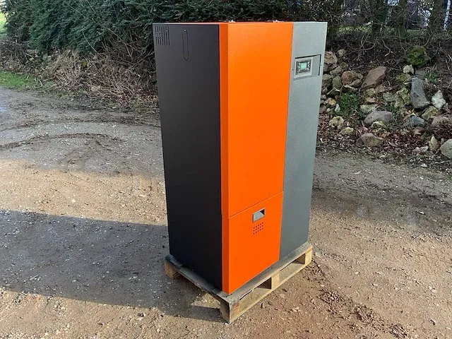 Thermasis cortina 18x pelletketel 20kw (ongebruikt) - afbeelding 9 van  16