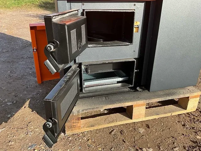 Thermasis cortina 18x pelletketel 20kw (ongebruikt) - afbeelding 13 van  16
