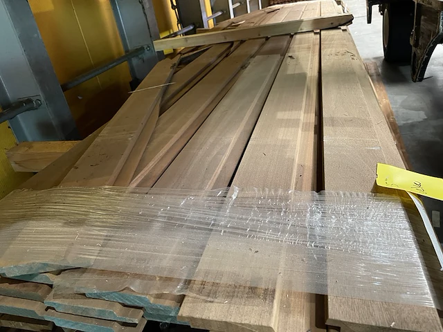 Thermo ayous channelsiding, 18x137mm - afbeelding 1 van  3