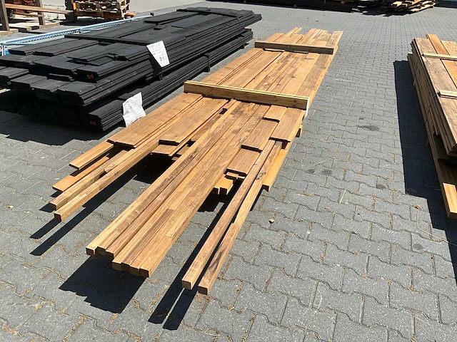 Thermo frake diverse gevelbekleding partij - afbeelding 1 van  6