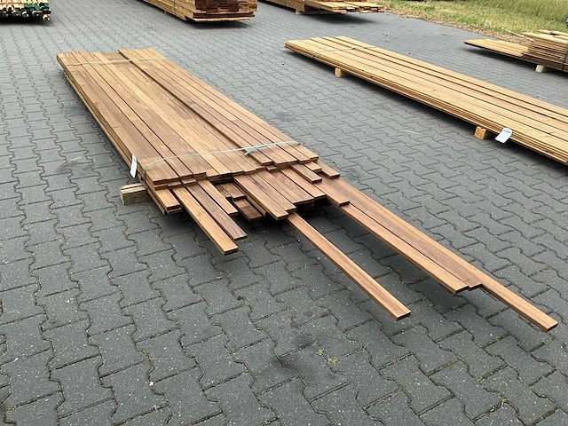 Thermo frake geschaafde plank (2370-3200x68x18mm) - afbeelding 3 van  4