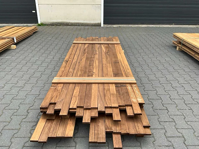 Thermo frake geschaafde plank (2450-3600x68x20mm) (85x) - afbeelding 3 van  4