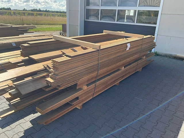 Thermo frake partij diverse gevelbekleding (ca 66m2) - afbeelding 2 van  8