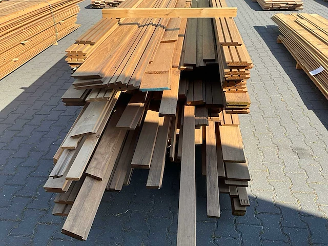 Thermo frake partij diverse gevelbekleding (ca 66m2) - afbeelding 5 van  8