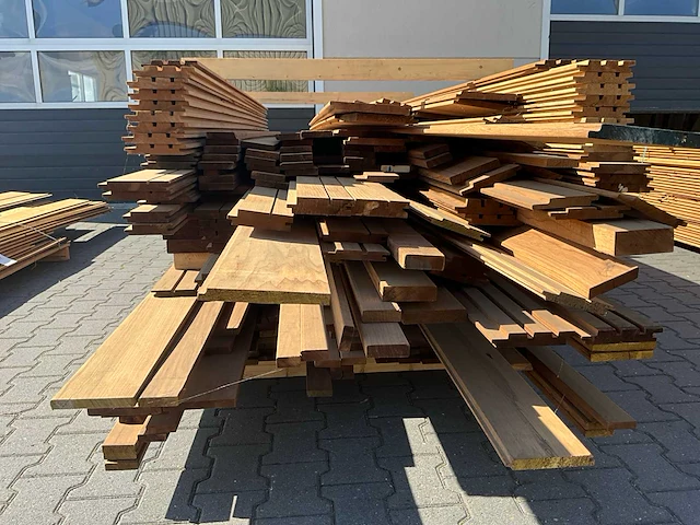 Thermo frake partij diverse gevelbekleding (ca 66m2) - afbeelding 7 van  8