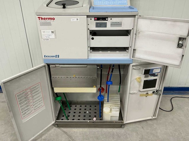 Thermo scientific - excelsior es - tissue processor - afbeelding 3 van  4