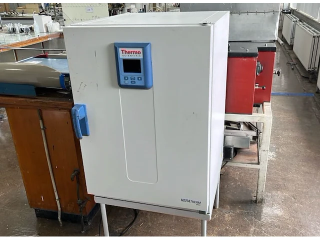 Thermo scientific heratherm oms180 laboratoriumoven - afbeelding 1 van  5