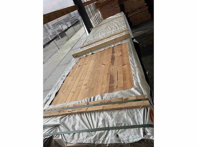 Thermo vuren channelsiding 19x134mm, lengte 420cm (121x) - afbeelding 1 van  3