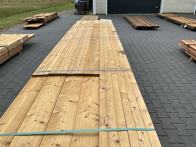 Thermo vuren geborstelde planken (3000-5400x170x18mm) (ca 200x) - afbeelding 4 van  5