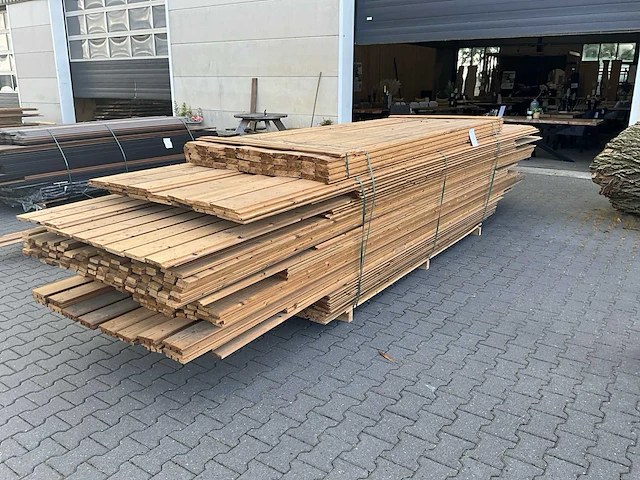 Thermo vuren partij diverse gevelbekleding (ca 100m2) - afbeelding 1 van  8