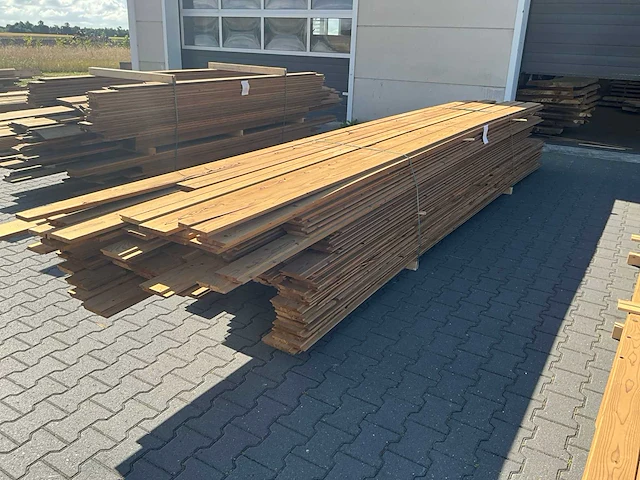 Thermo vuren partij diverse gevelbekleding (ca 120m2) - afbeelding 1 van  8