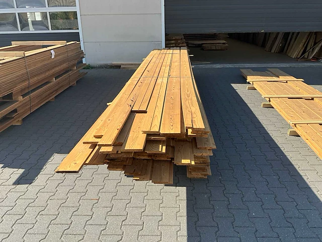 Thermo vuren partij diverse gevelbekleding (ca 120m2) - afbeelding 2 van  8