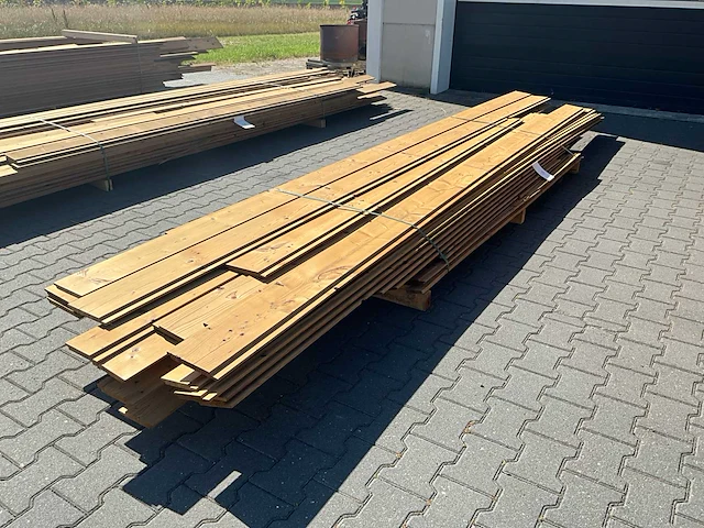 Thermo vuren partij diverse gevelbekleding - afbeelding 1 van  5