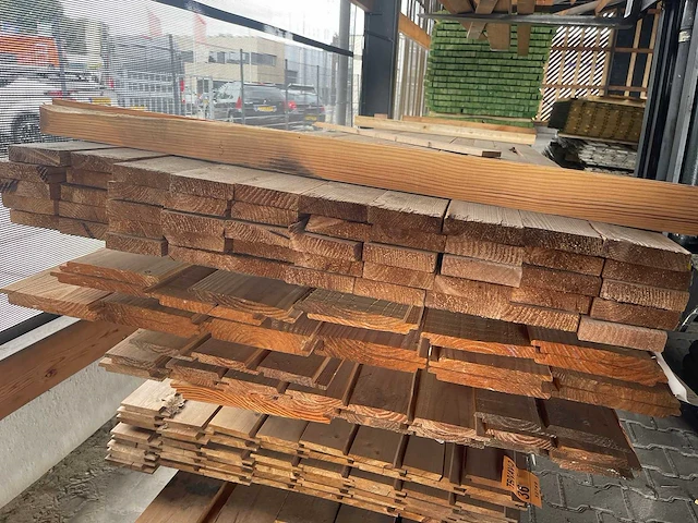 Thermo vuren planken fijnbezaagd 4500x100x25mm (50x) - afbeelding 3 van  3
