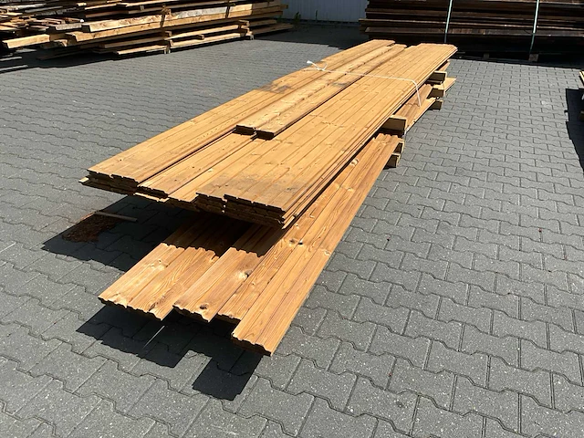Thermo vuren rest partij gevelbekleding - afbeelding 1 van  5