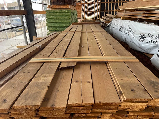 Thermo vuren wisselsponning/halfhoutsrabat 4800x134x19mm (123x) - afbeelding 1 van  3