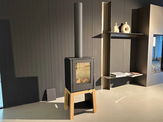 Thermocet woodstove woody loft base design hout haard - afbeelding 1 van  8