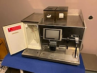 Thermoplan black&white3 espressomachine met melkkoeler - afbeelding 5 van  5