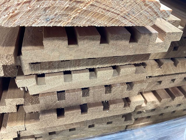 Thermowood ayous rib5 gevelbekleding 300x13,8x2,1 cm (50x) - afbeelding 2 van  6