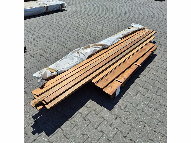 Thermowood vuren + frake partij - afbeelding 1 van  6