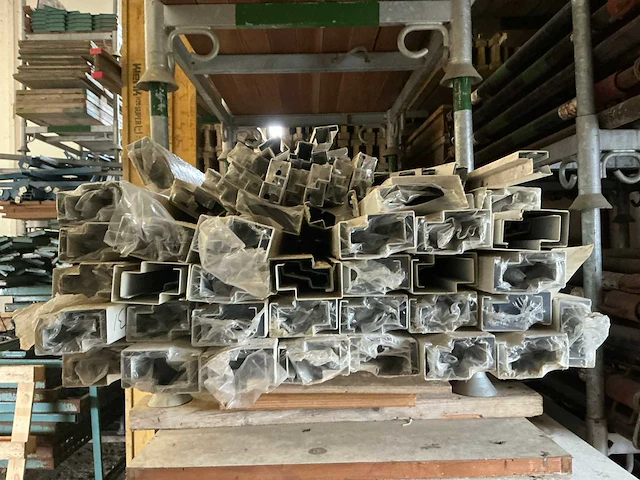 Theuma mono-plus stalen nastelkozijnen (27x) - afbeelding 4 van  8