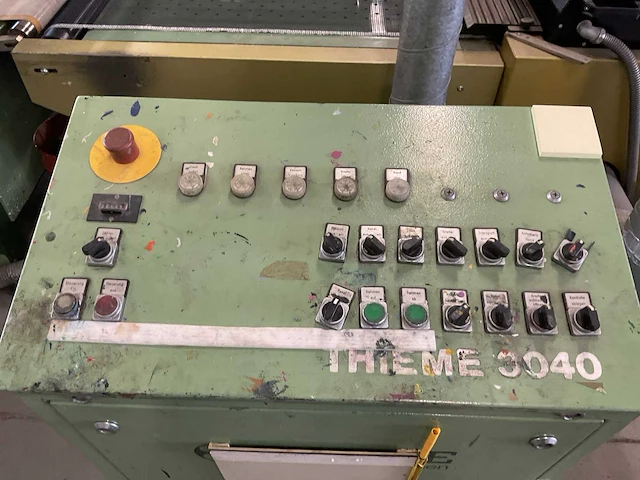 Thieme 3040r zeefdrukmachine, 3/4 automaat - afbeelding 7 van  9