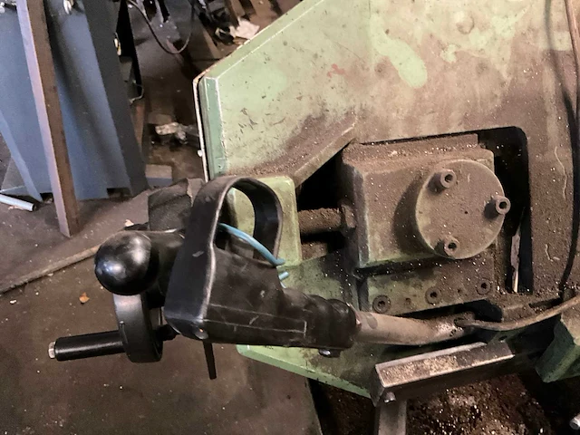 Thomas zip 290 lintzaagmachine - afbeelding 11 van  12