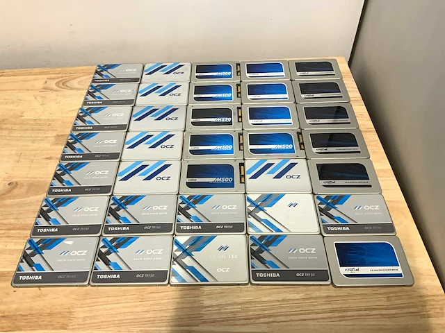 Thoshiba & micron ssd 960 gb 2,5” (35x) - afbeelding 1 van  2