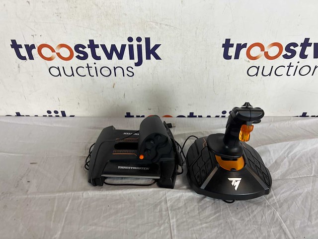 Thrustmaster t.16000m fcs hotas - flight control systeem - joystick en throttle - voor pc - afbeelding 2 van  2