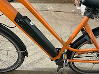Thuisbezorgd elektrische bezorg fiets - afbeelding 10 van  11