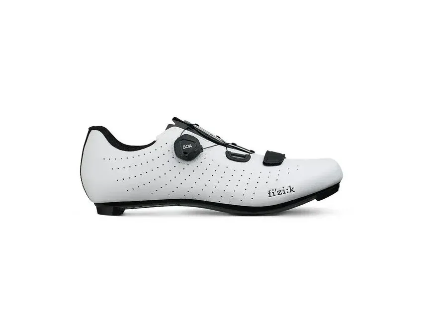 Thuisbezorgveiling van fietsschoenen, zadels, helmen en verf