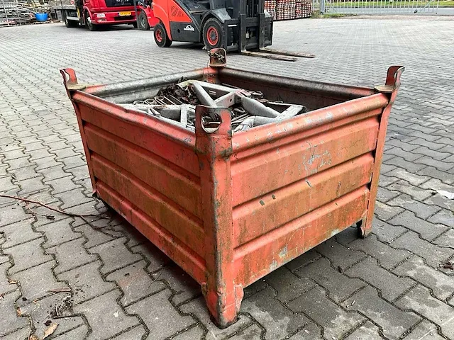 Thyssen - 1,5 ton - stapelkrat met 54 layher consoles - afbeelding 8 van  12