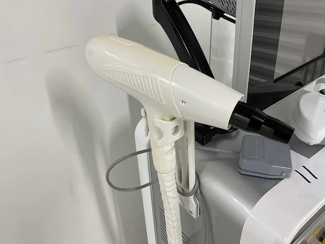 Tiabo electronic - tb-800 - laser- huidbehandelingswerkstation - afbeelding 4 van  7
