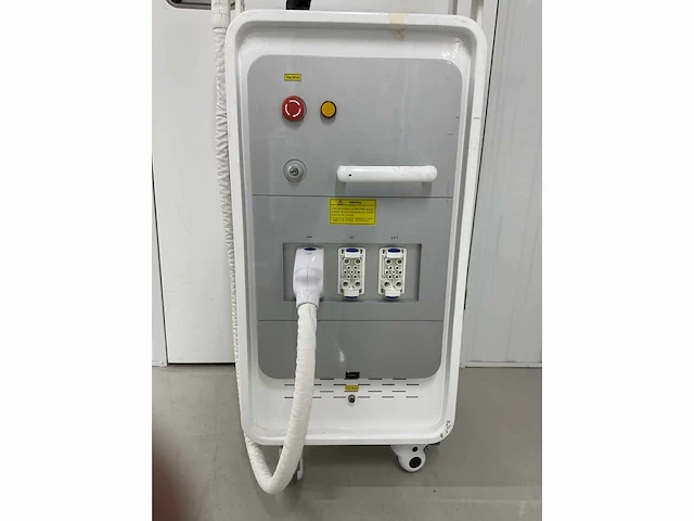 Tiabo electronic - tb-800 - laser- huidbehandelingswerkstation - afbeelding 3 van  6