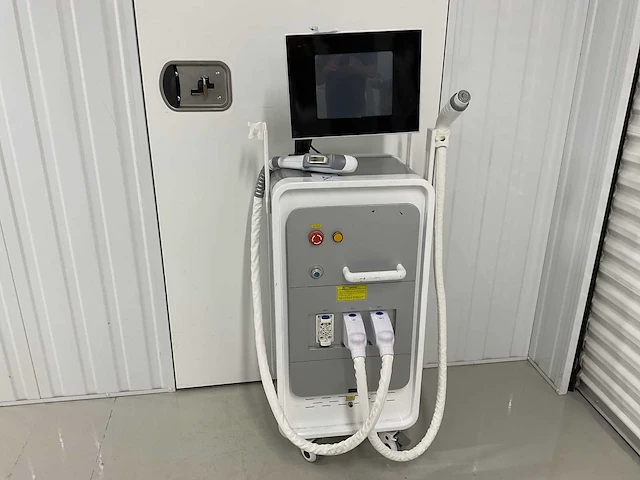 Tiabo electronic - tb-800 - laser- huidbehandelingswerkstation - afbeelding 1 van  7