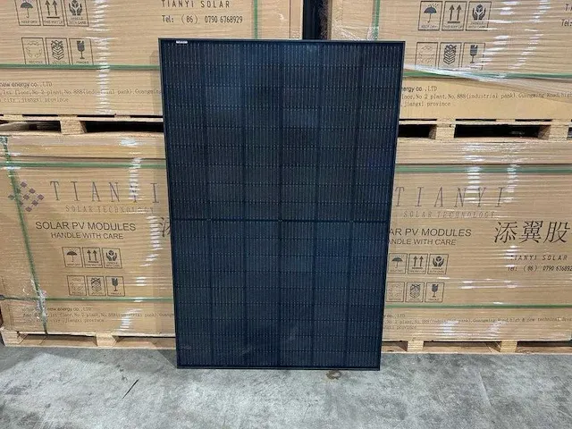 Tianyi - set van 10 full black (410 wp) zonnepanelen en 1 goodwe gw3600d-ns omvormer (1-fase) - afbeelding 2 van  9