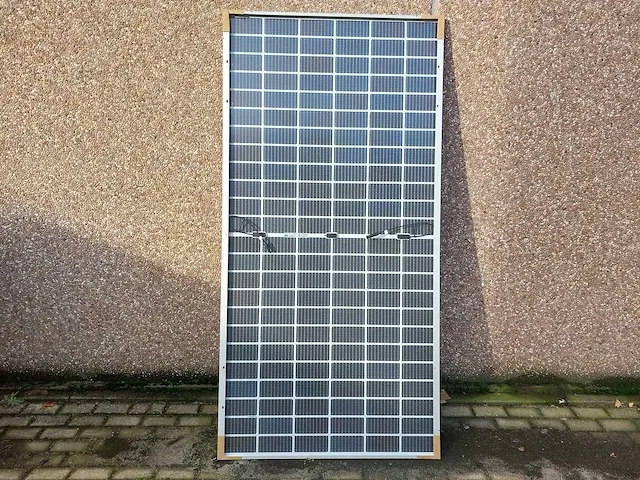 Tianyi - tydm144h-182m-10bb - pallet met 16 zonnepanelen (550 wp) - afbeelding 2 van  3