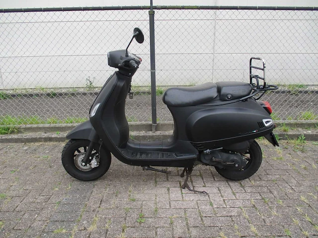Tianying dts milano s riva sport - injectie snorscooter - ty50qt-k - scooter - afbeelding 1 van  11