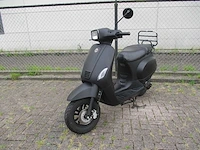 Tianying dts milano s riva sport - injectie snorscooter - ty50qt-k - scooter - afbeelding 2 van  11
