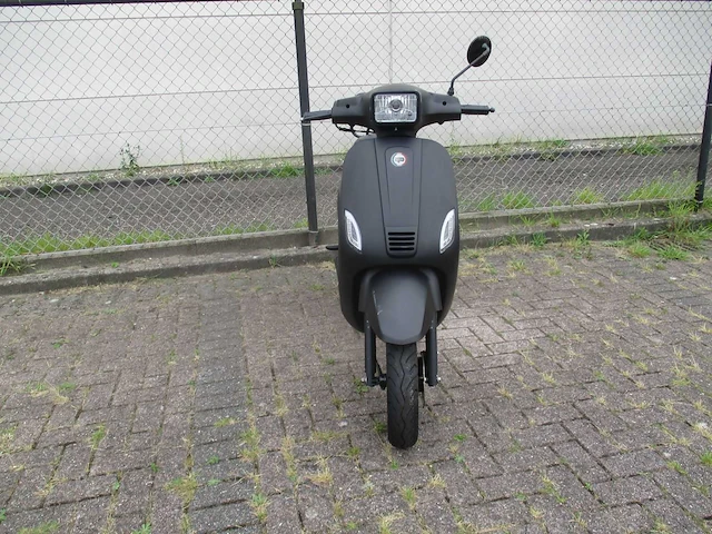 Tianying dts milano s riva sport - injectie snorscooter - ty50qt-k - scooter - afbeelding 3 van  11