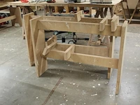 Tien diverse houten bokken - afbeelding 1 van  2
