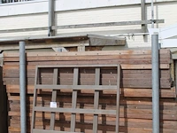 Tien hardhouten tuinschermen in metalen bok. afmeting 90 x180 cm. let op: exclusief metalen bok. - afbeelding 3 van  3