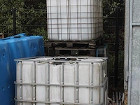 Tien ibc vaten. - afbeelding 2 van  2