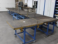 Tien montagetafels met afneembaar / wisselbaar bovenblad. afmeting 124 x 80 x 80 cm. bovenblad hoogte 20 cm... - afbeelding 2 van  2